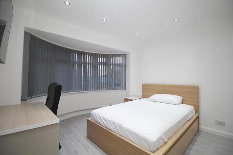 Bed and bay window