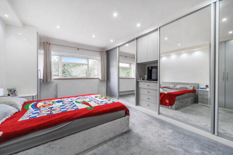 1329659-23-68a2f8...