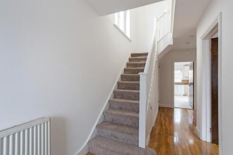 46 Ballogie Avenu...