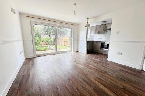 Elmstead, Skelmersdale, Lancashire, WN8 photo 3