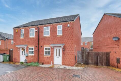 Redditch, B98 - property photo