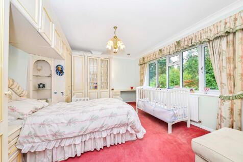 5 bed, 3 bath Detached in Birmingham - Photo 11