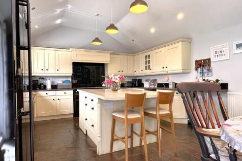 Open-Plan Dining Kitchen 013