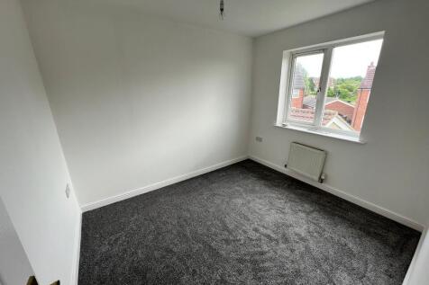 Cudworth View, Grimethorpe, Barnsley, South Yorkshire, S72 photo 5