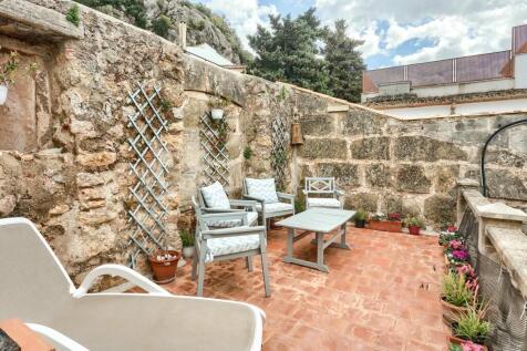 Patio 1 - 6