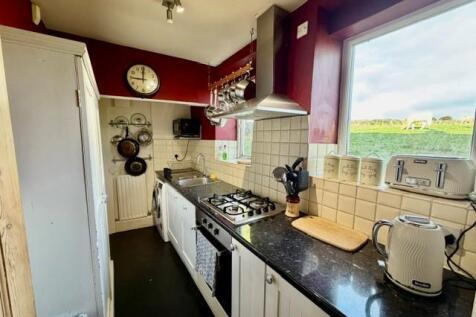 Alderscholes Lane, Thornton, Bradford photo 5