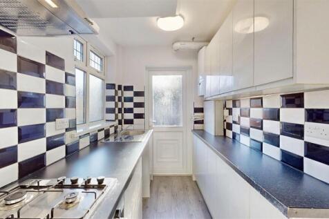 Photo 17-11-2025, 21 42 39 (1).jpg