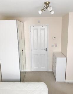 Salix Close, CV4 photo 5