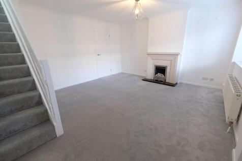 SITTING/DINING ROOM