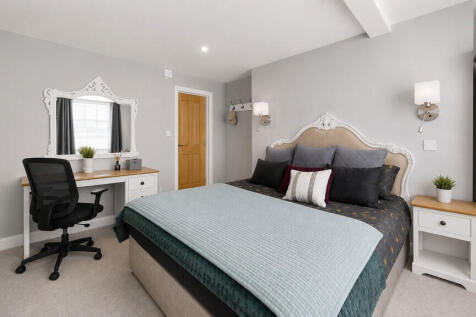 Bedroom - Angle 2