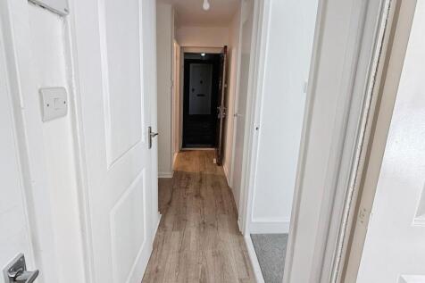 Shropshire Street, Market Drayton, TF9 photo 3