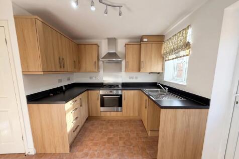 Savernake Drive, Little Stanion, NN18 8SB photo 4