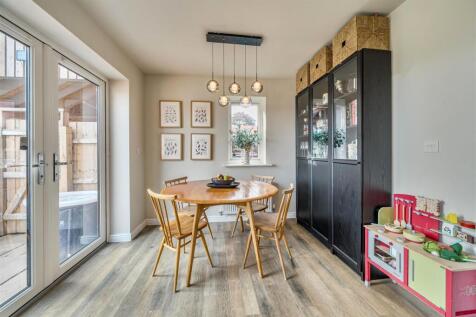 7 Poplar Close, Overseal