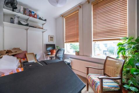 London, E17 - property photo