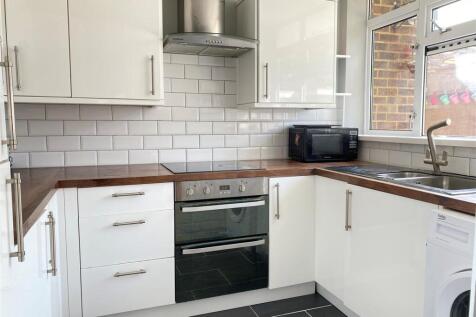 kitchen 2.jpg