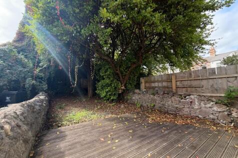 Call 02920 668585 to secure your viewing _7