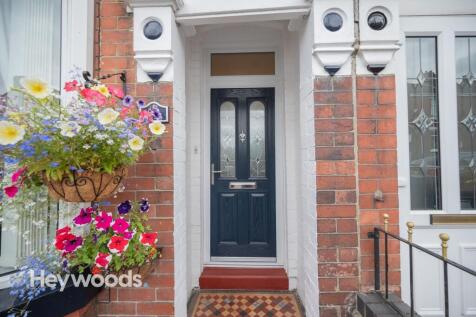 Newcastle, ST5 - property photo
