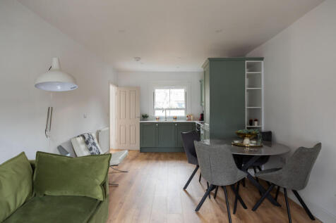 London, SE4 - property photo