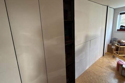 DOWNSTAIRS OFFICE SP