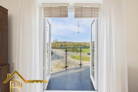 CAM03016G0-PR0031-STILL022