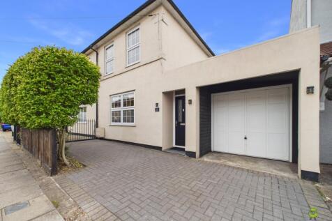 Presented by Clinton at EweMove Bexleyheath and Da