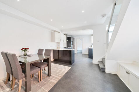 1295302-4-682c8fc...