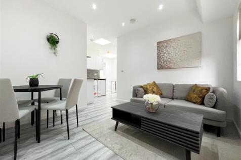 Living Area (1 of 1).jpg