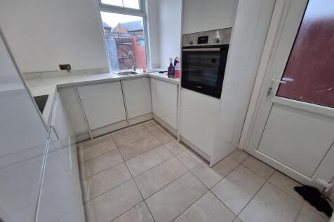 Maybank Road, Birkenhead photo 5