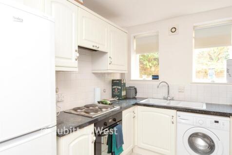 Kitchen / Entrance