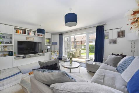 Anvill Cottages Sitting Room to garden