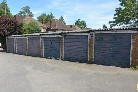 garage_wide_right.jpeg
