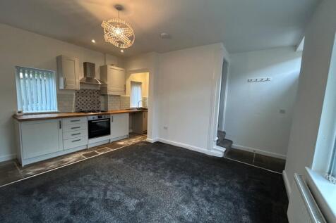 Oddfellows Street, Scholes, Cleckheaton, West Yorkshire, BD19 photo 3
