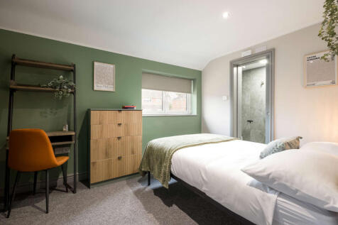 ROOM 4 (1).jpg