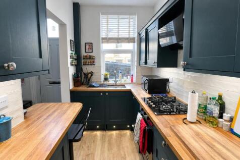 Nunthorpe Road, Leeds, West Yorkshire, LS13 photo 4