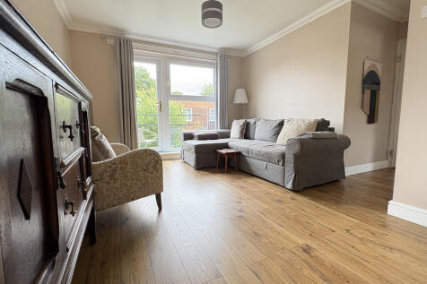 Urmston Lane, Stretford  photo 3