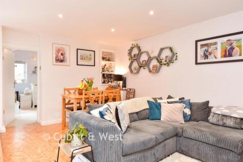 Lounge/ Kitchen