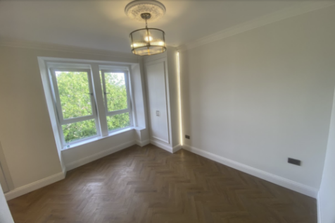 Barlogan Bedroom.png