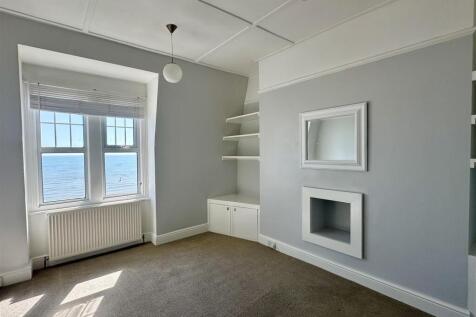 Bexhill-on-sea, TN40 - property photo