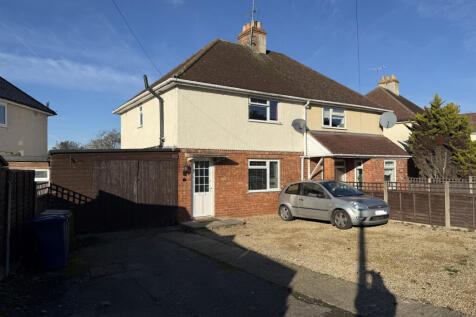 3 Bedroom Semi-Detached House