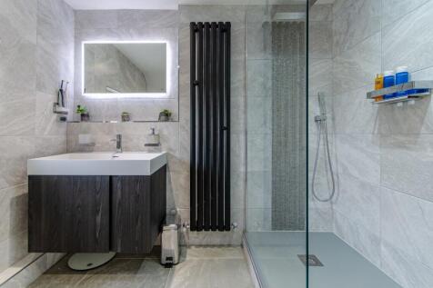 Luxury Shower Room