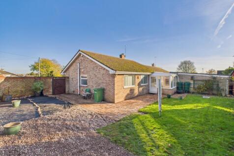 CAM01909G0-PR0438-STILL017