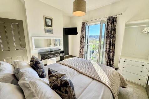 PHOTO-2025-04-07-20-10-49 (5).jpg