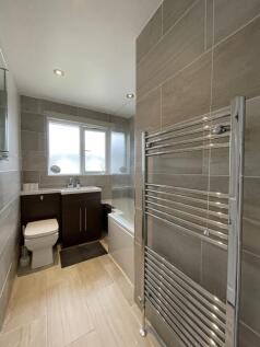 Ullswater Drive, Dronfield Woodhouse, S18 photo 3