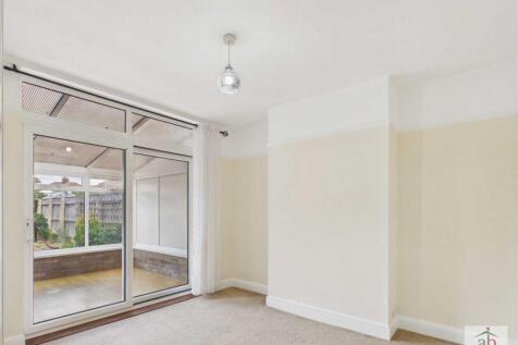 Beverley Road, Ipswich photo 3