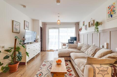 lounge/Kitchen