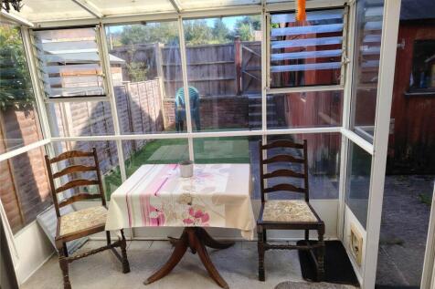 Simons Mews, Chard, Somerset, TA20 photo 4