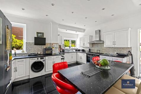 Kitchen / Breakfast Room