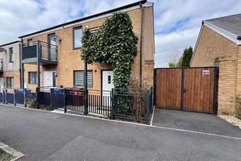 Burnley, BB11 - property photo