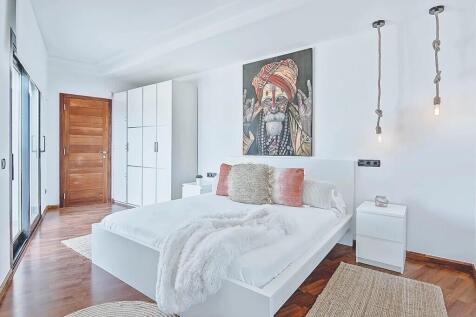Bedroom (2)