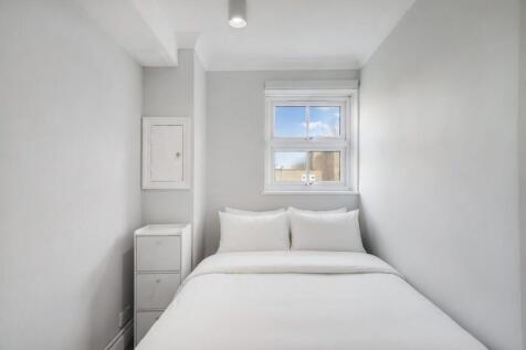 bedroom 2 .jpg